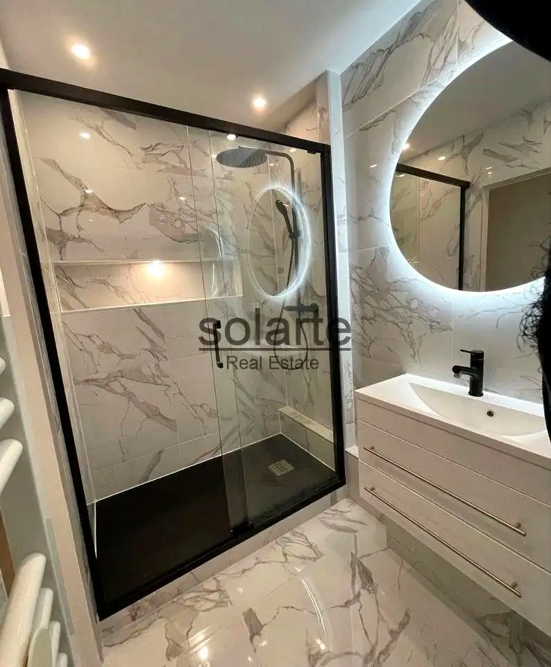 Piso con terraza en venta en calle de Frederic Soler, imagen 3