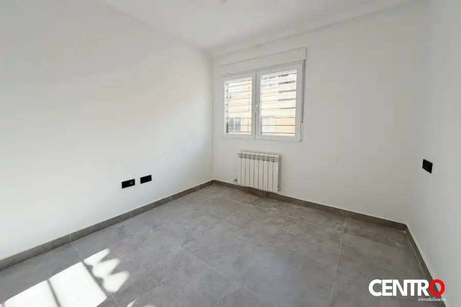 Schlafzimmer von Wohnung zum Verkauf in Cenes de la Vega mit Klimaanlage, Heizung und Privatgarten