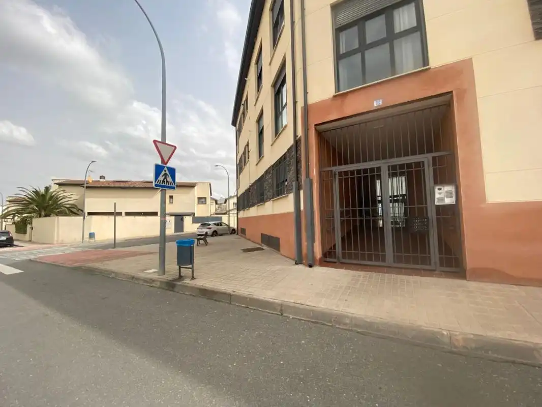 Vista exterior de Pis en venda en Noblejas amb Calefacció