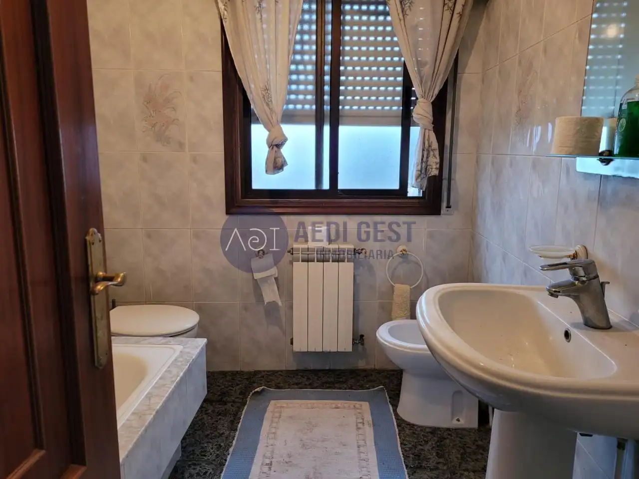 Casa o chalet en venta en Valadares - Beade