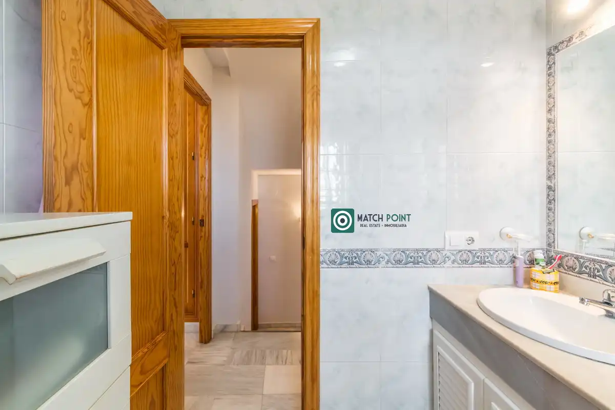 Bathroom of Detached homes for sale in Almuñécar