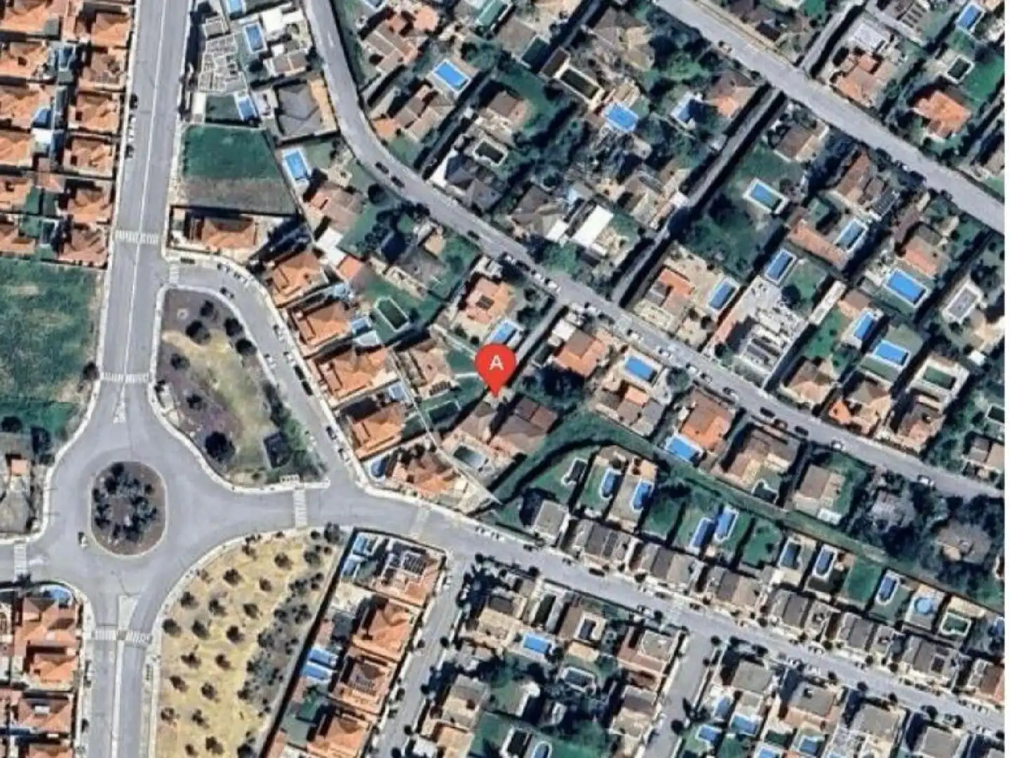 Vista exterior de Casa o xalet en venda en Bollullos de la Mitación amb Piscina comunitària