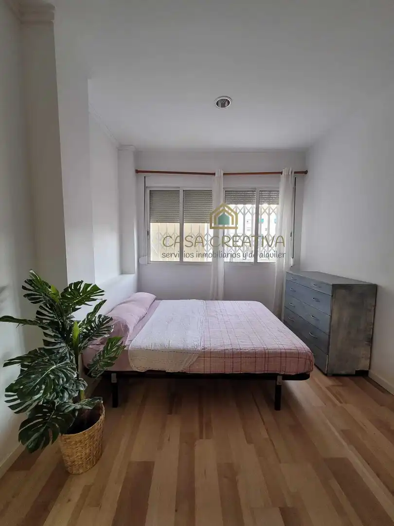 Schlafzimmer von Wohnung zum Verkauf in Valencia mit Klimaanlage, Heizung und Möbliert