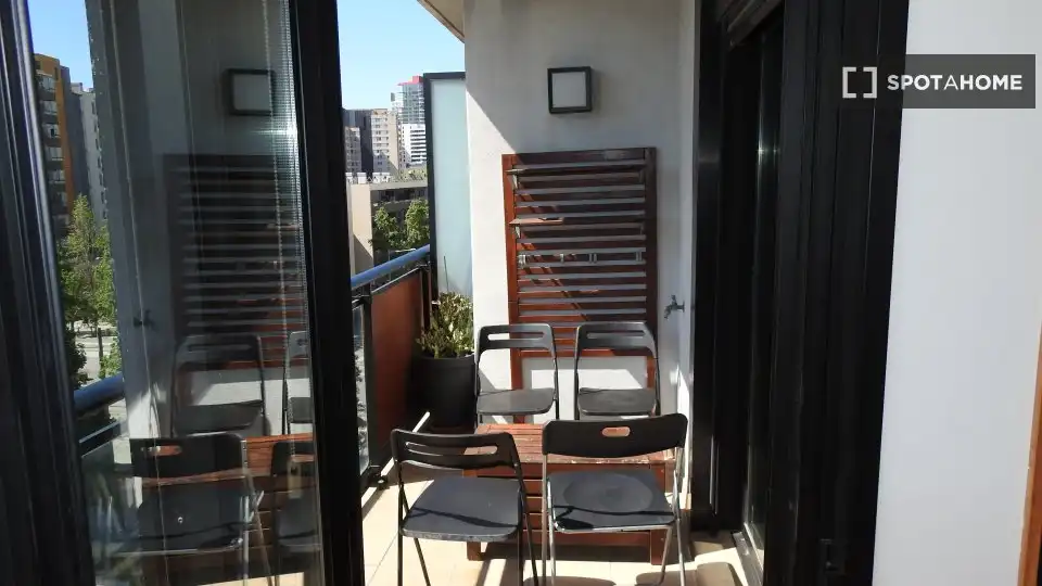 Habitación en Port Forum