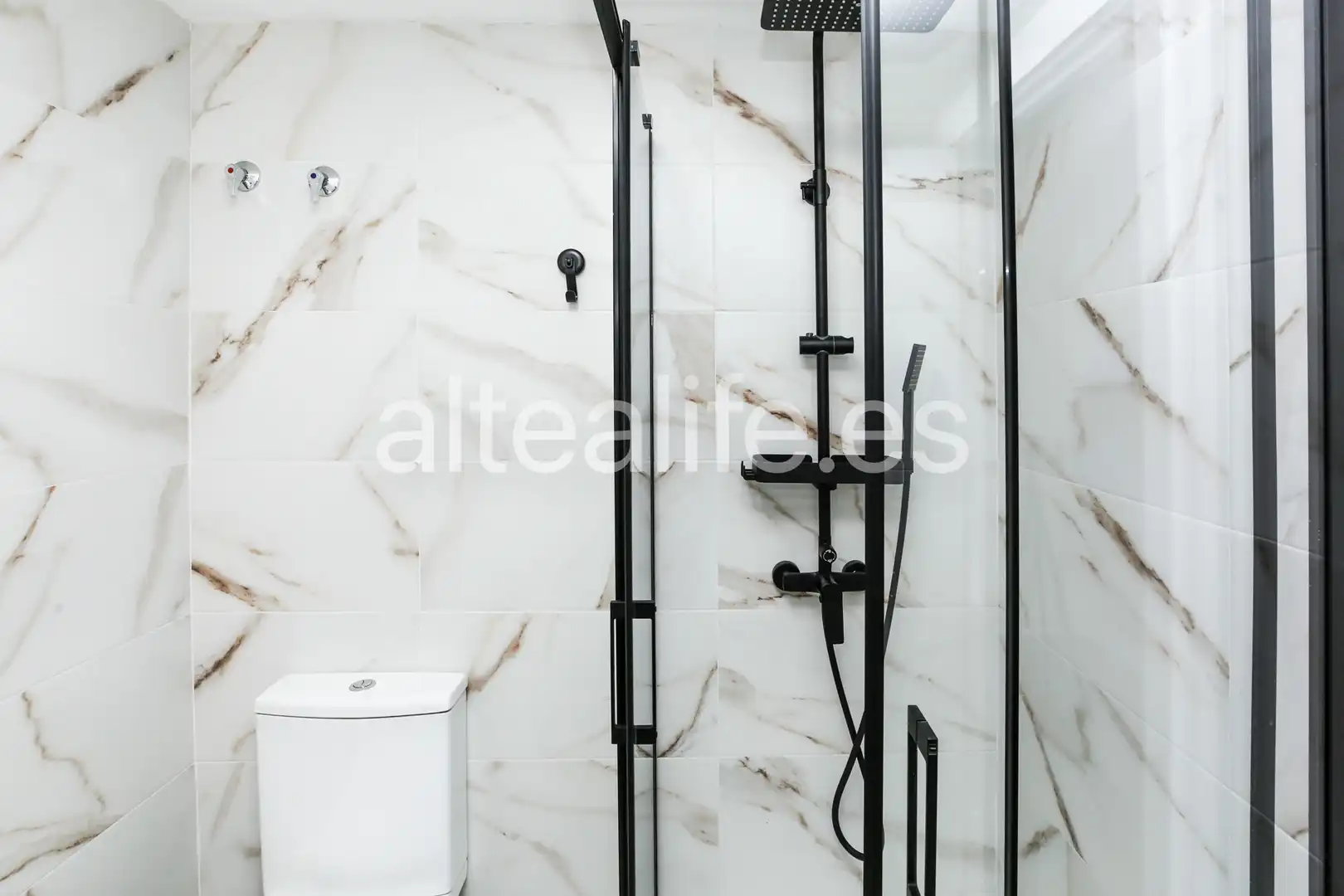 Badezimmer von Wohnungen zur Miete in Altea mit Klimaanlage, Heizung und Terrasse