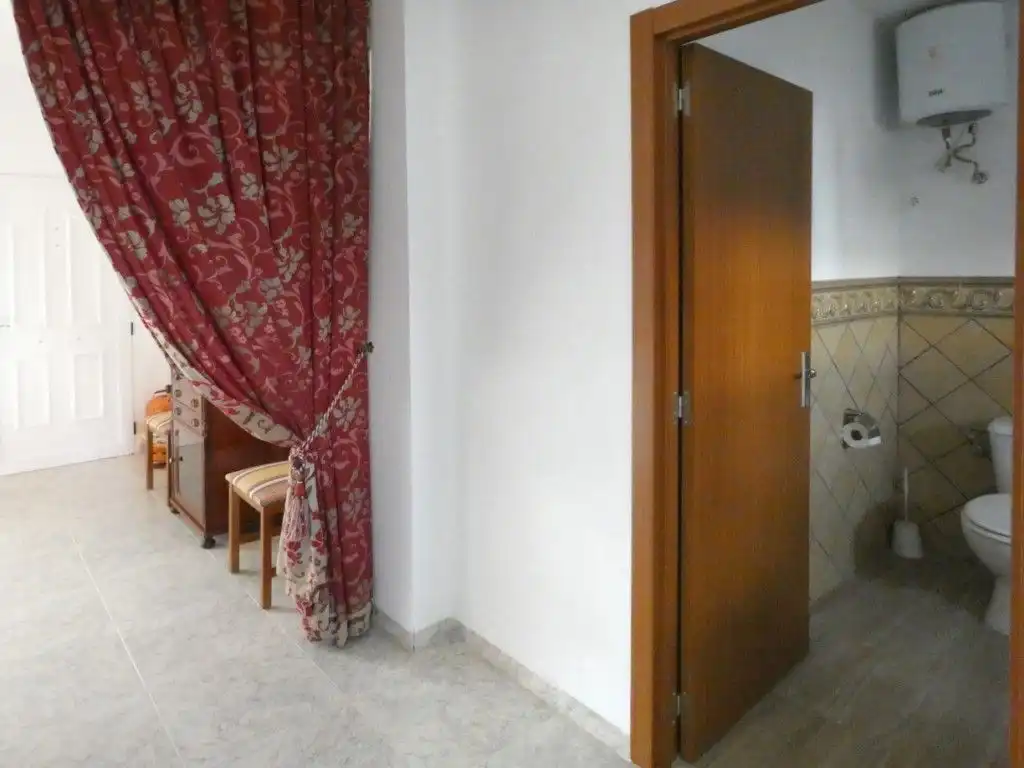 Casa adosada en venta en Camporrobles