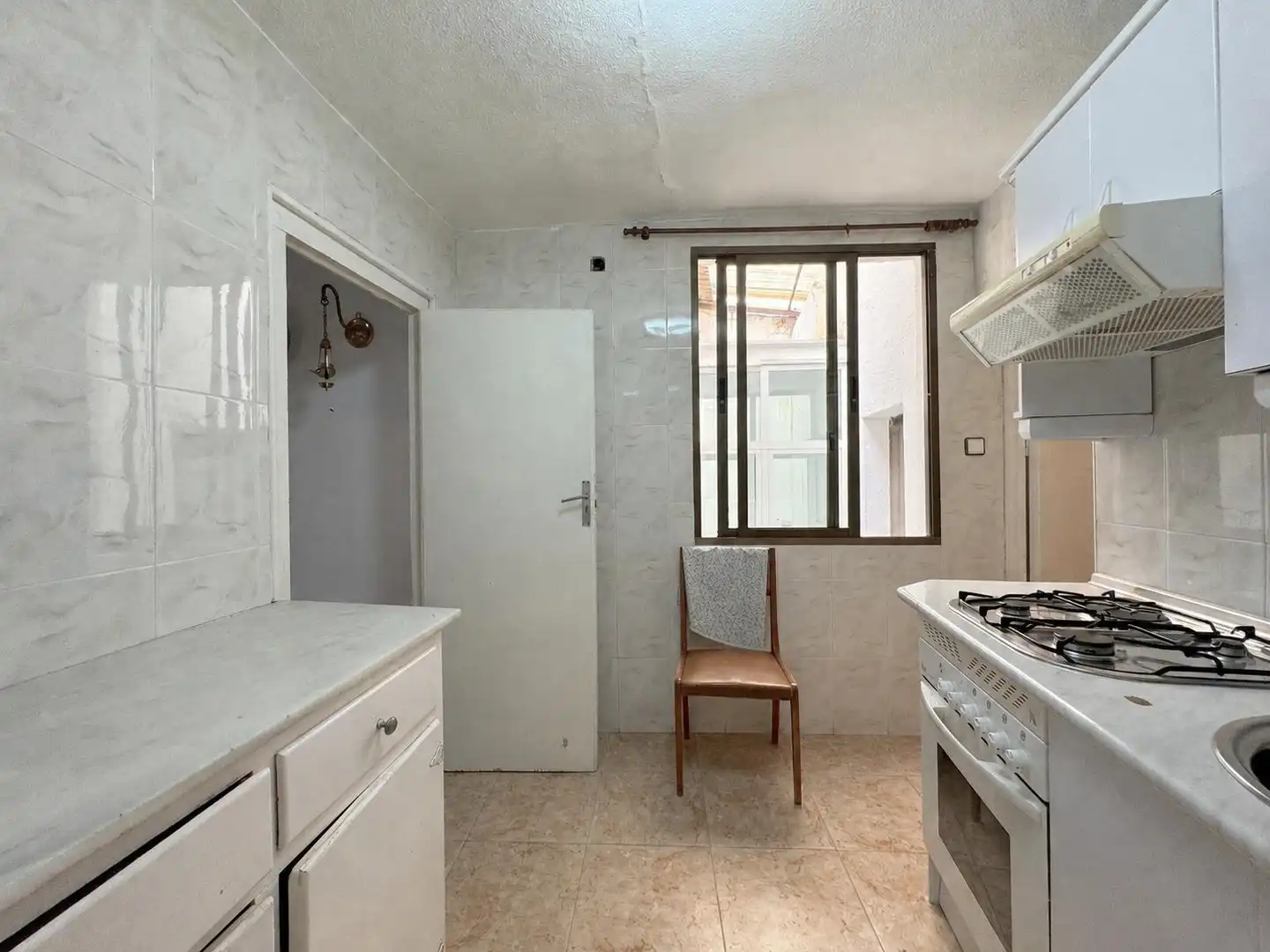 Kitchen of Country homes for sale in Poyales del Hoyo  with Air Conditioner, Terrace and Storage room