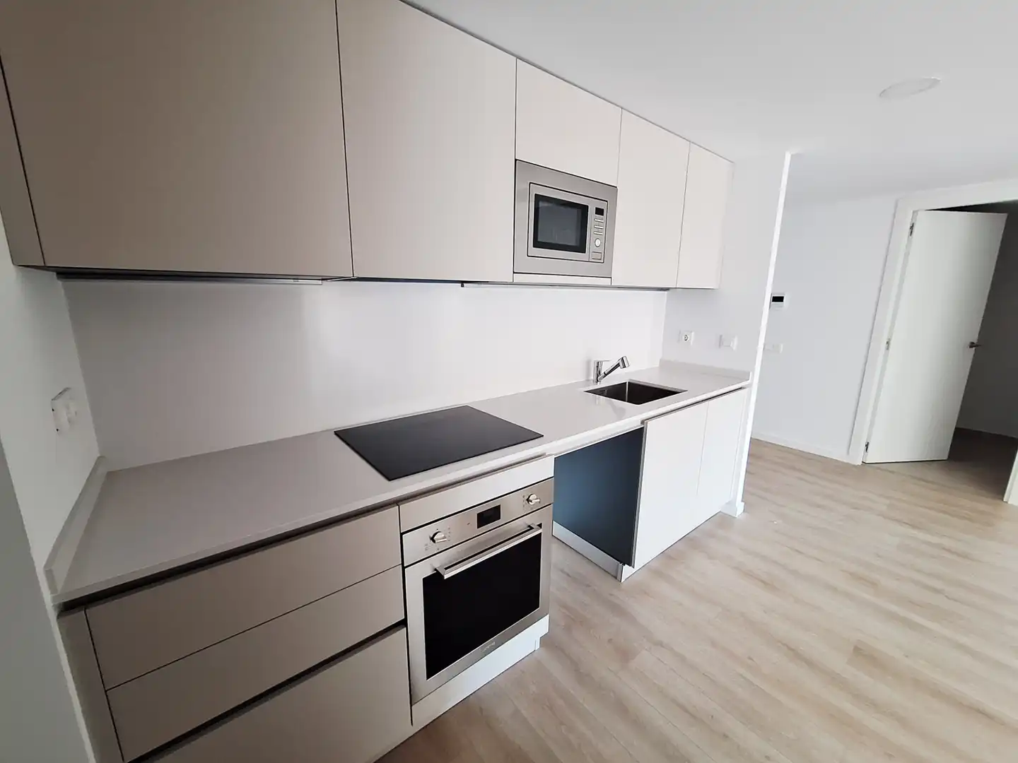 Cuina de Pis en venda en Sant Feliu de Llobregat amb Aire condicionat, Calefacció i Parquet