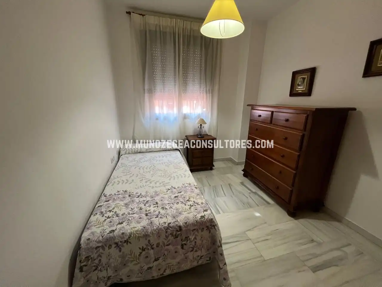 Bedroom of Flat for rent in Lucena  with Air Conditioner and Furnished