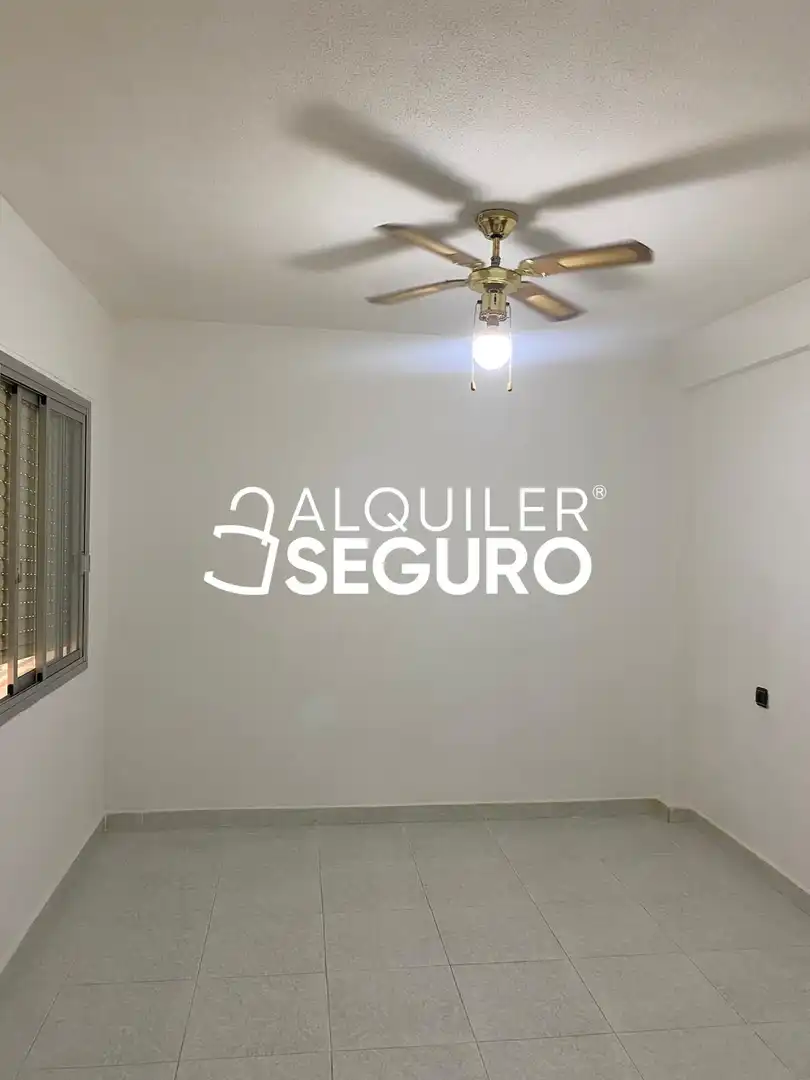 Schlafzimmer von Wohnung zur Miete in Murcia mit Klimaanlage