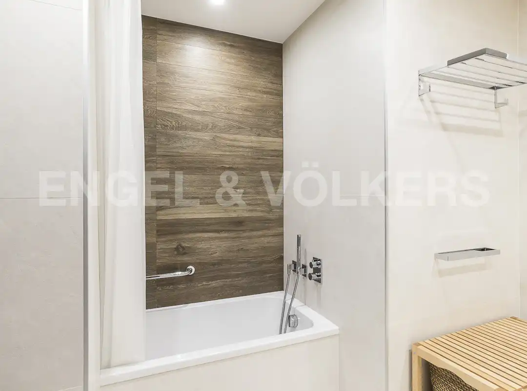 Baño de Piso en venta en Barcelona con Aire acondicionado, Calefacción y Terraza