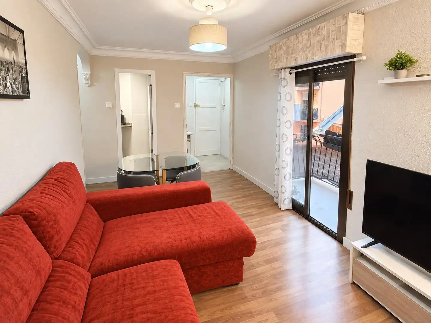 Flat with terrace for sale in Calle Calle Maestro Caballero, imagen 2