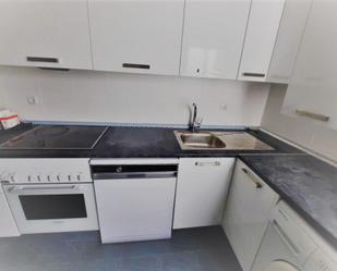 Kitchen of Flat to rent in Salamanca Capital  with Heating