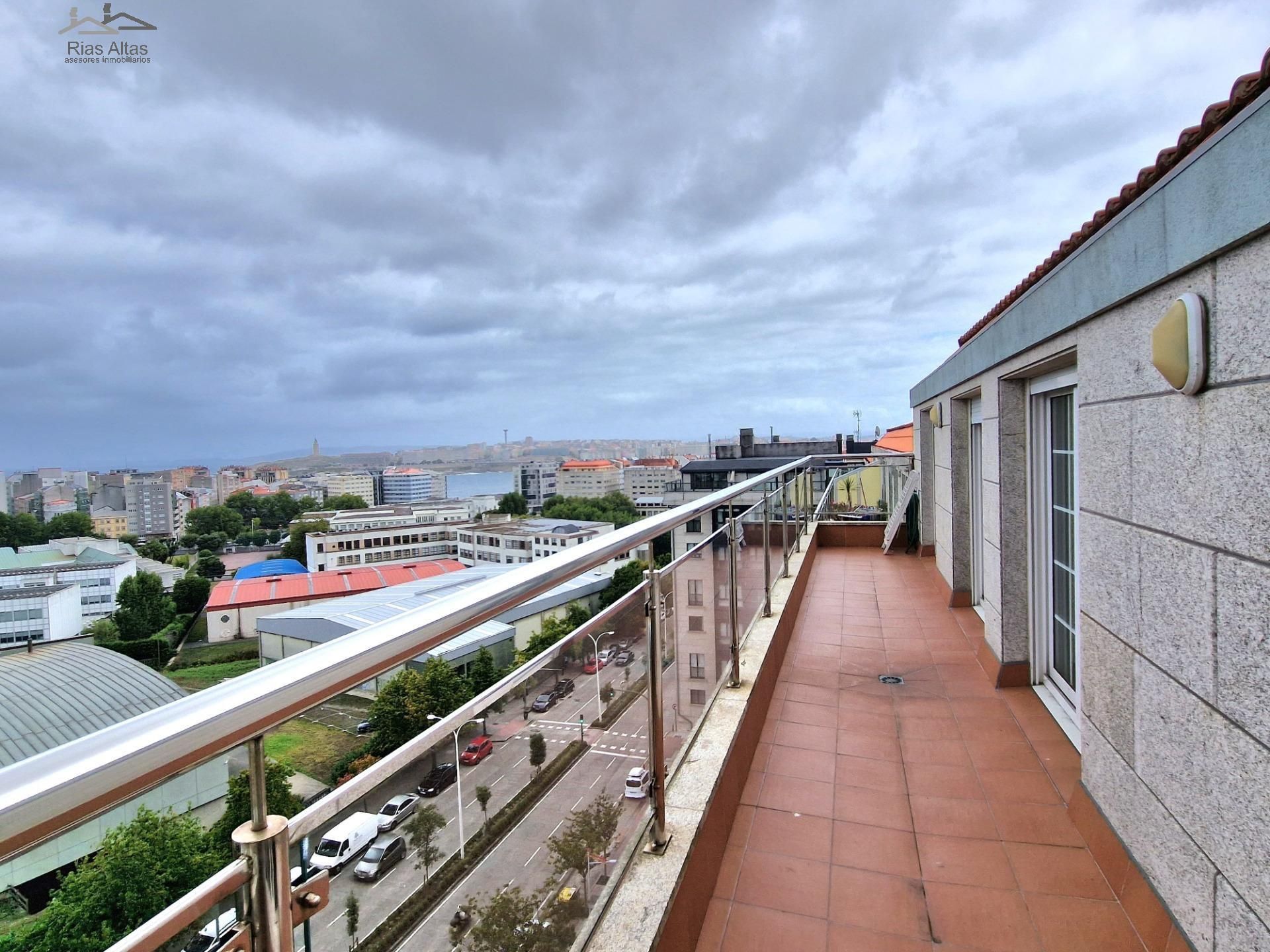 Attic to rent in Calle MANUEL MURGUIA, Riazor - Visma