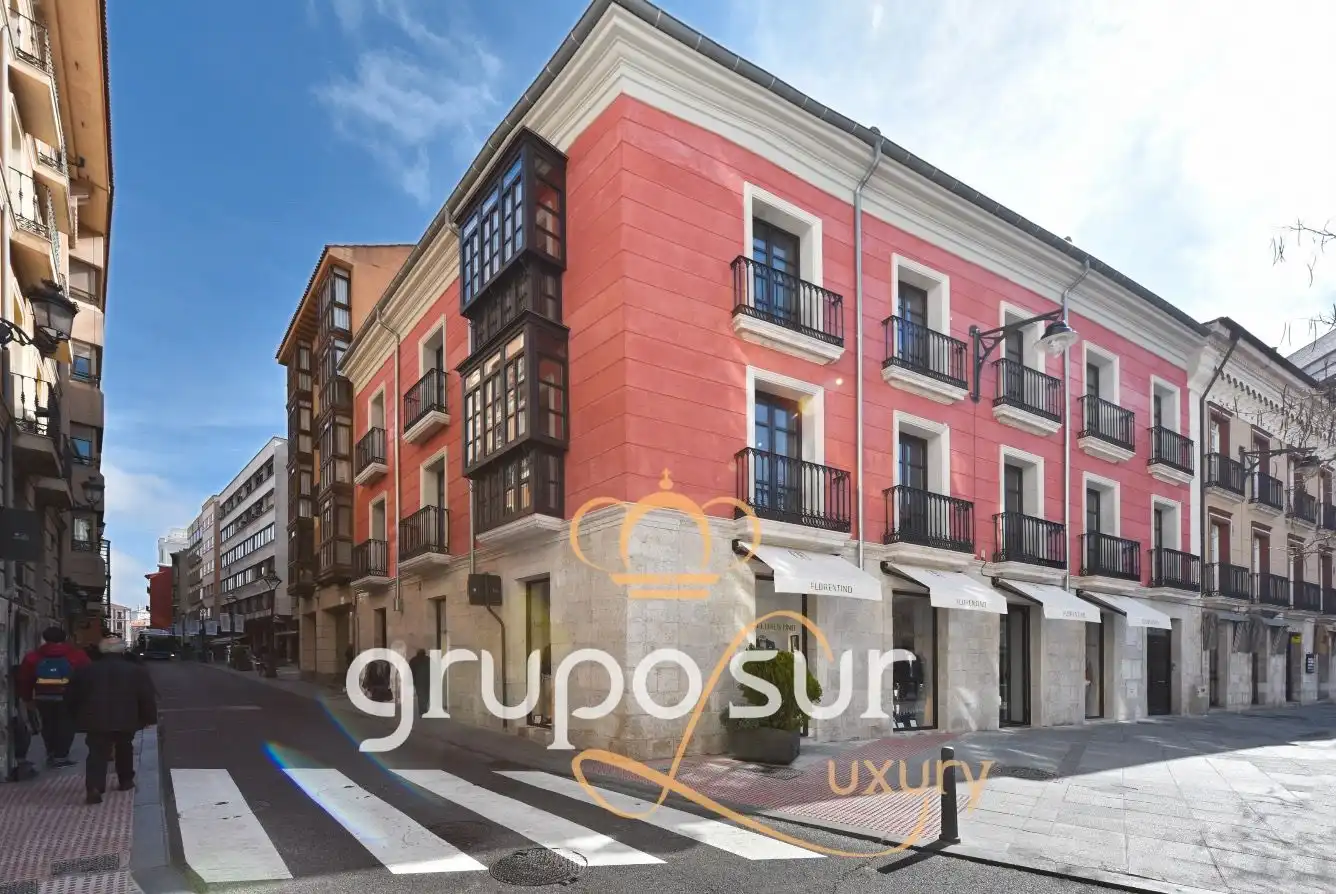 Vista exterior de Ático en venta en Valladolid con Calefacción, Parquet y Trastero