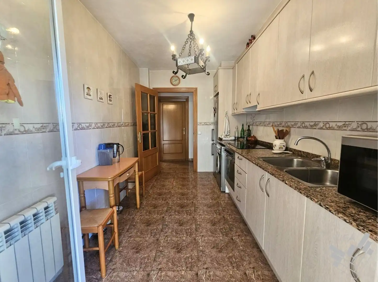 Cuina de Casa o xalet en venda en Vinaròs amb Aire condicionat, Calefacció i Jardí privat