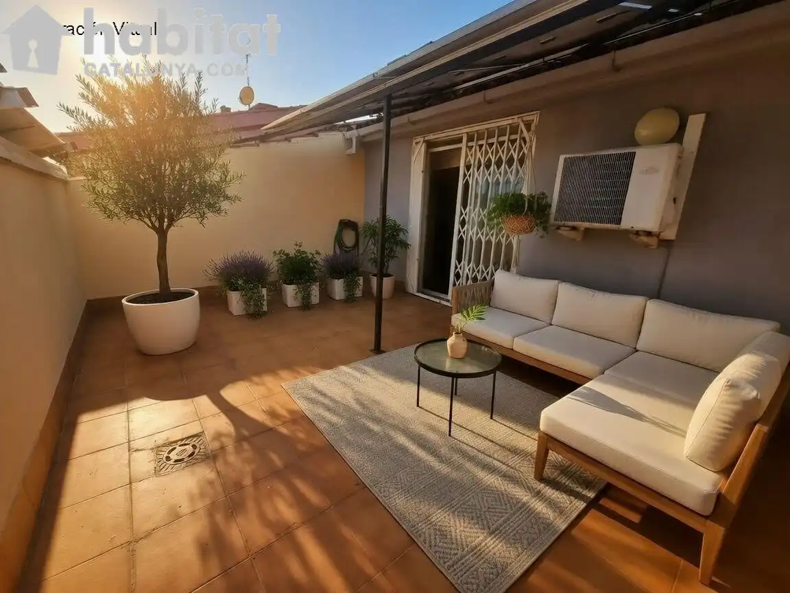 Terraza de Casa adosada en venta en Martorell con Aire acondicionado, Calefacción y Jardín privado