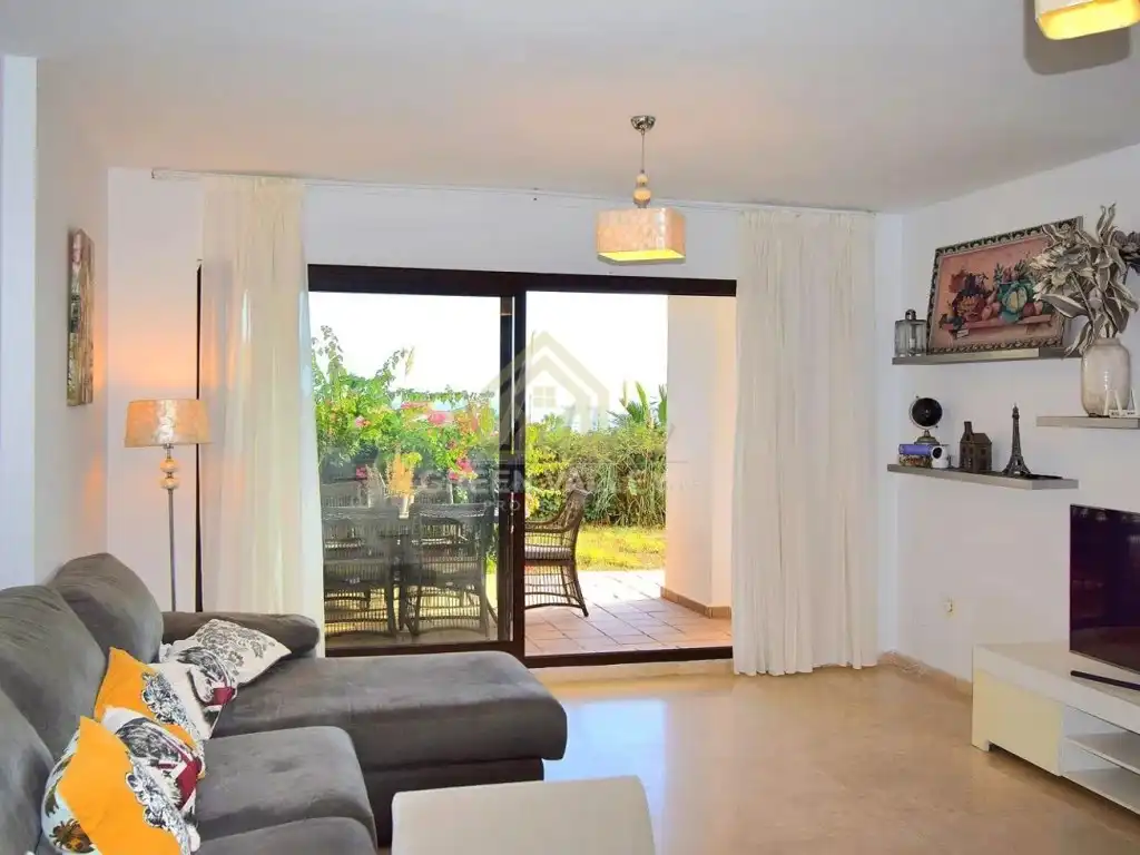 Piso con piscina en venta en La Alcaidesa, imagen 6