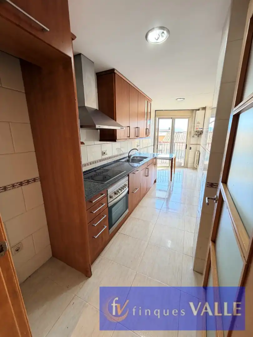 Küche von Maisonette zum Verkauf in Tordera mit Klimaanlage, Heizung und Terrasse