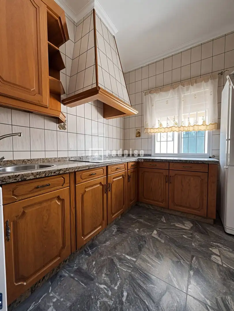Cocina de Casa o chalet en venta en Mairena del Aljarafe con Aire acondicionado, Trastero y Alarma