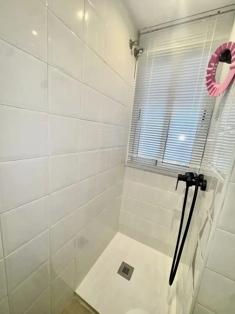 Baño de Piso en venta en Castilleja de la Cuesta con Aire acondicionado y Calefacción