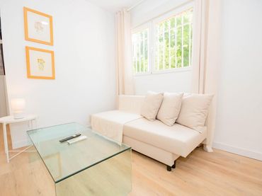 Appartement compact avec ascenseur à louer à Ciudad Lineal