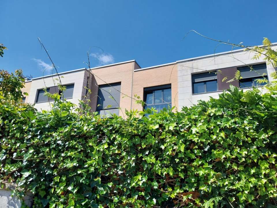 Vista exterior de Pis en venda en Santander amb Calefacció i Jardí privat