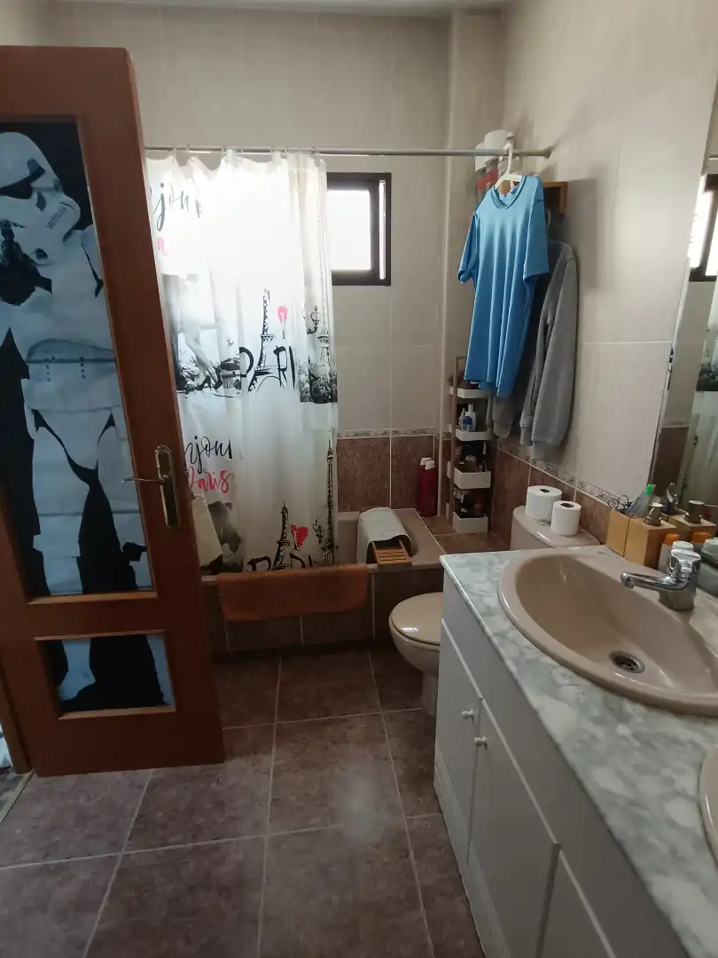 Badezimmer von Dachboden zum Verkauf in Valencia mit Klimaanlage, Terrasse und Möbliert