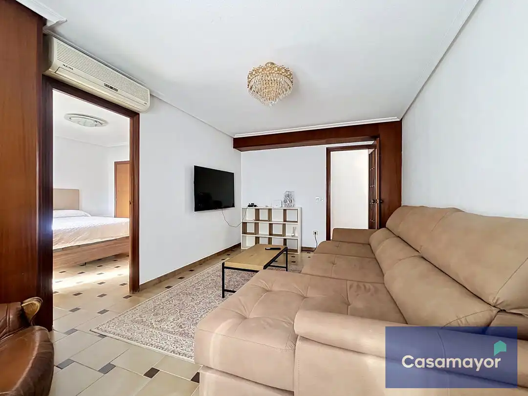 Sala de estar de Piso de alquiler en Alicante / Alacant con Aire acondicionado, Calefacción y Balcón