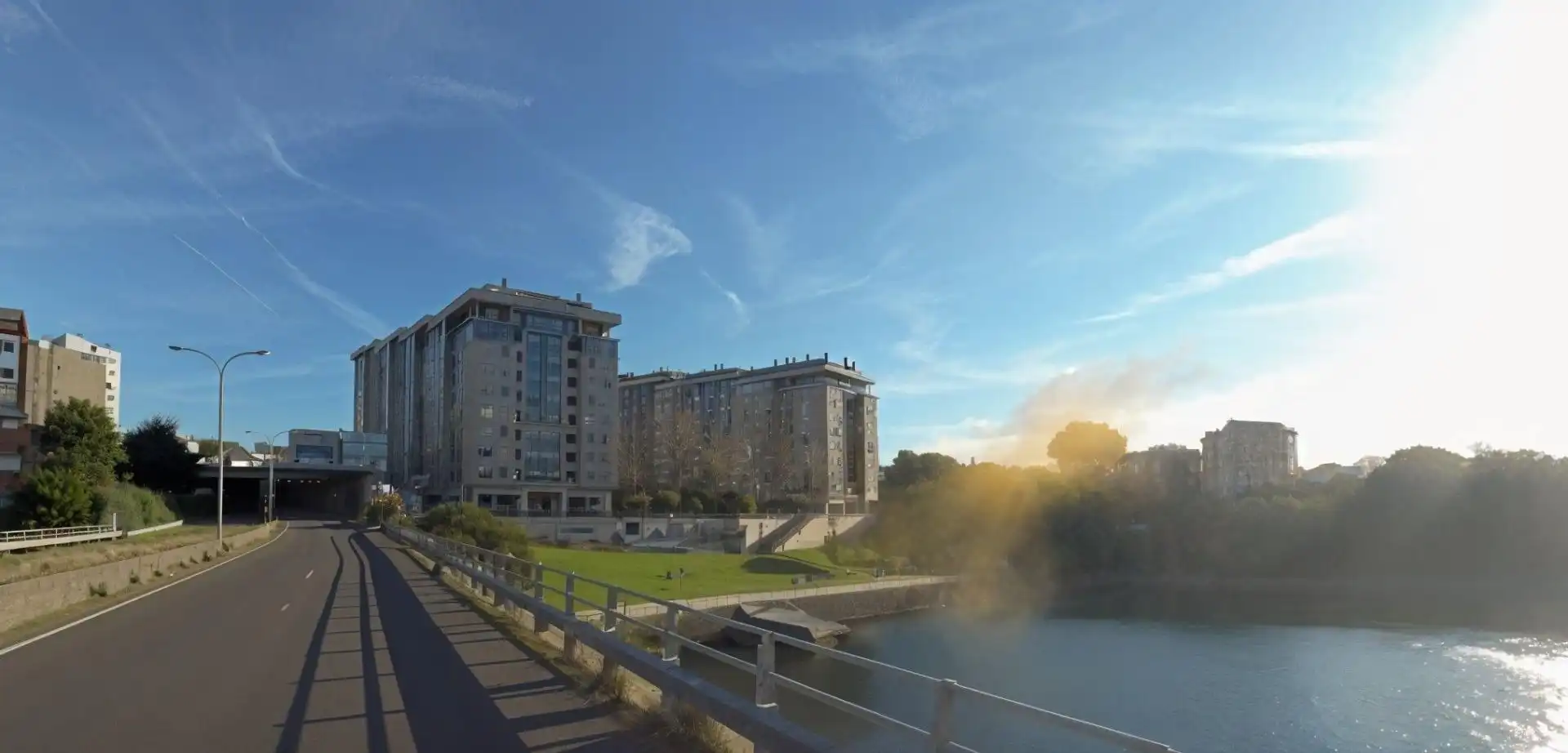 Vista exterior de Piso en venta en Vigo  con Calefacción, Jardín privado y Trastero