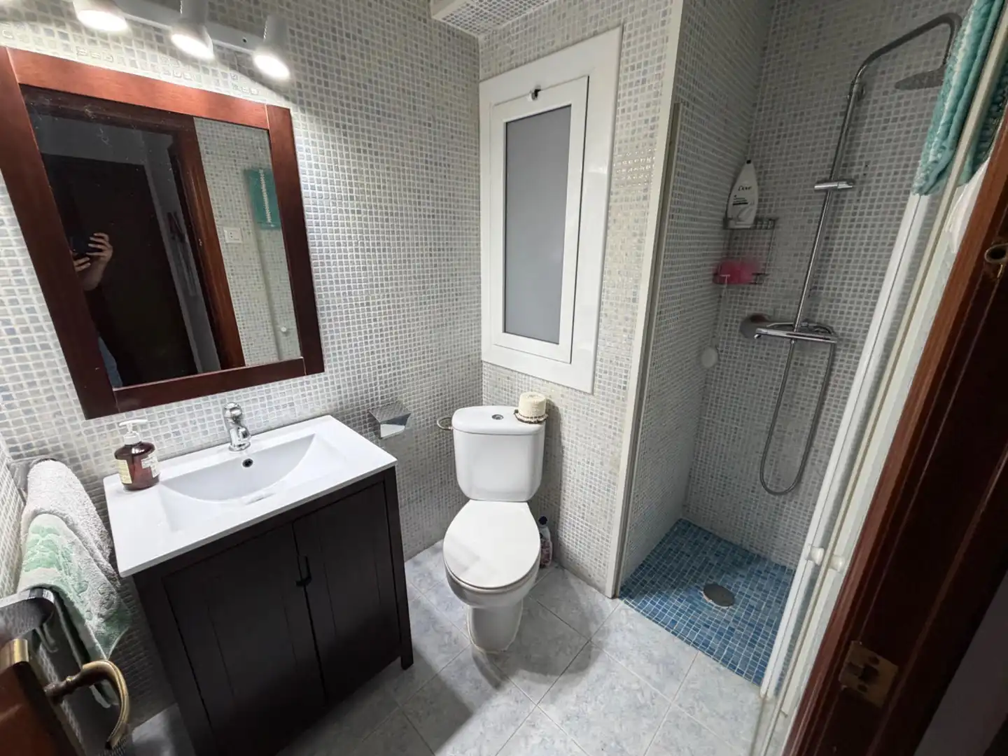 Bathroom of Ground floor for sale in Mataró  with Air Conditioner and Heating