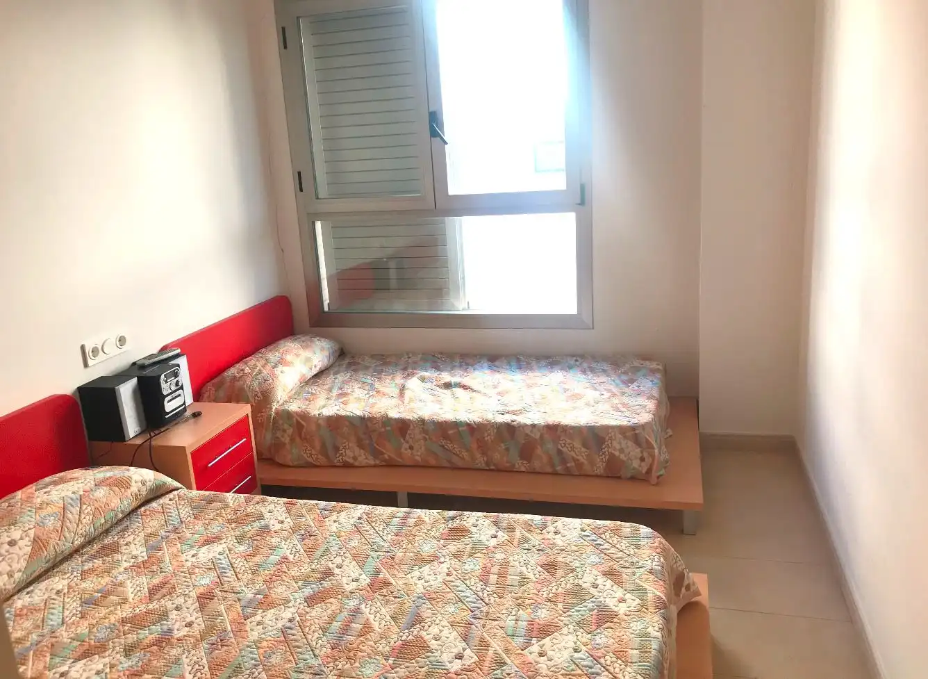 Habitación de Apartamento de alquiler en Puçol con Aire acondicionado, Calefacción y Terraza