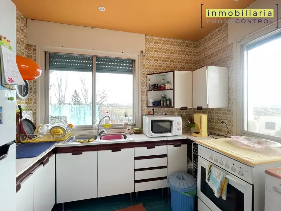 Chalet con terraza en venta en Calle Río Aragón 4, imagen 14