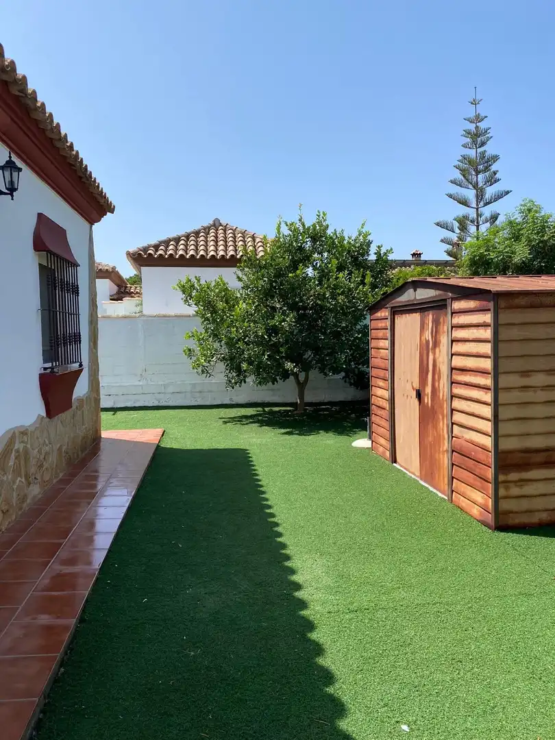 Detached house with pool to rent in Núcleo urbano, imagen 24