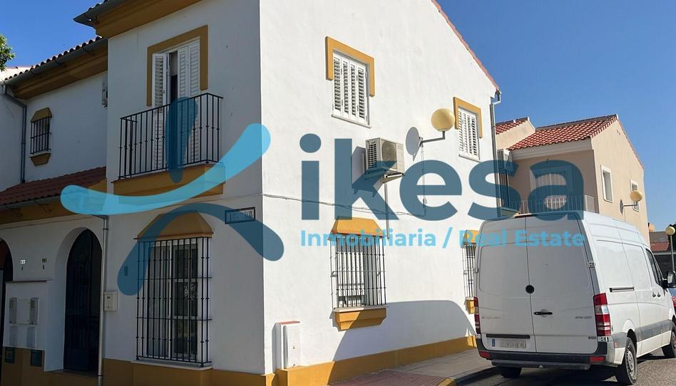 Foto 1 de Casa adosada en venda a Morón de la Frontera, Sevilla