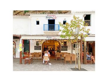 Locale commerciale in vendita a MOLL DE PONENT, 11