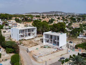 Detached house with pool for sale in Carrió - La Merced - Los Pinos