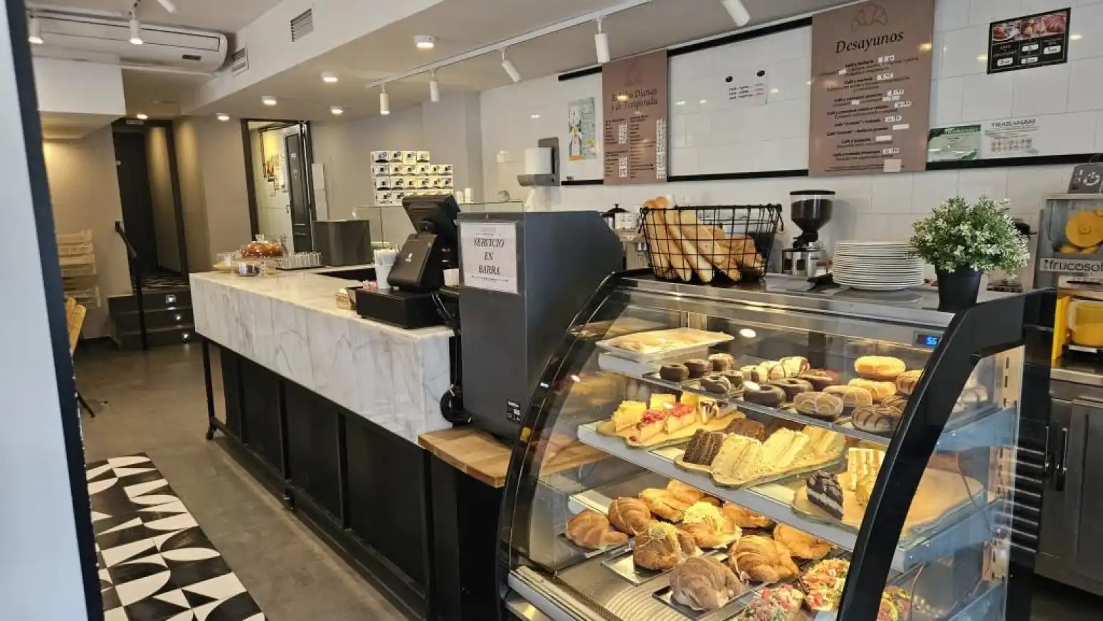 Local comercial en traspàs a Salamanca - Paseo de Carmelitas, imagen 8