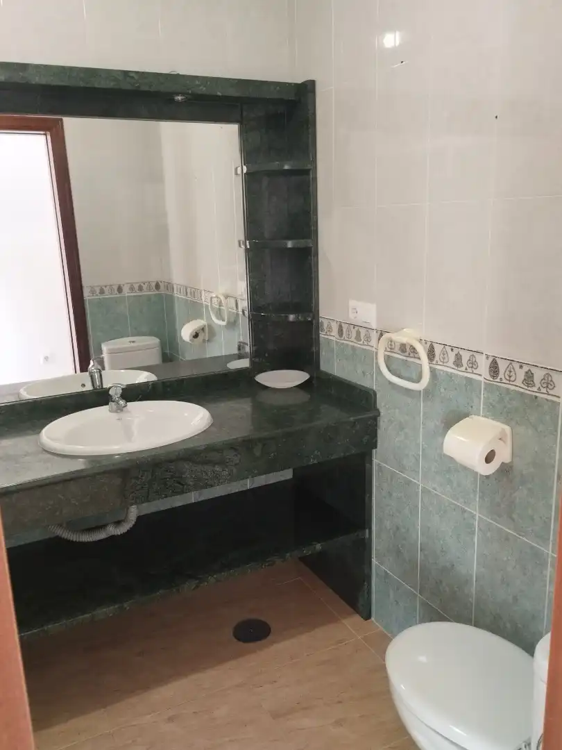 Baño de Casa adosada en venta en La Albuera con Balcón