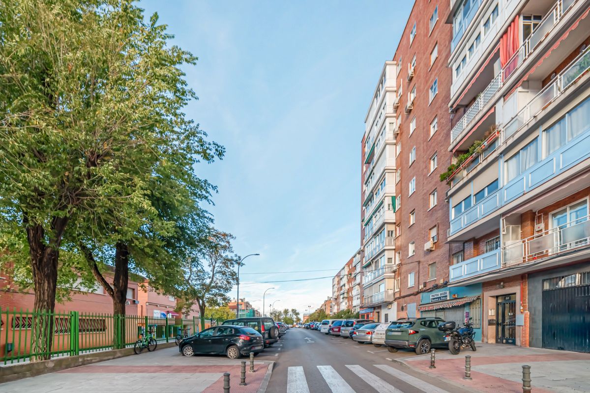 Exterior view of Flat for sale in Alcorcón  with Air Conditioner, Heating and Furnished