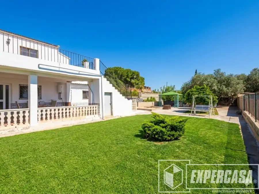 Vista exterior de Casa o chalet en venta en Llíria con Terraza