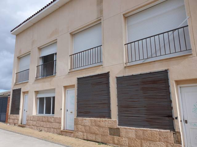 Edificio en Venta en Travesia de Pajares, 26 en Yebes - Pueblo