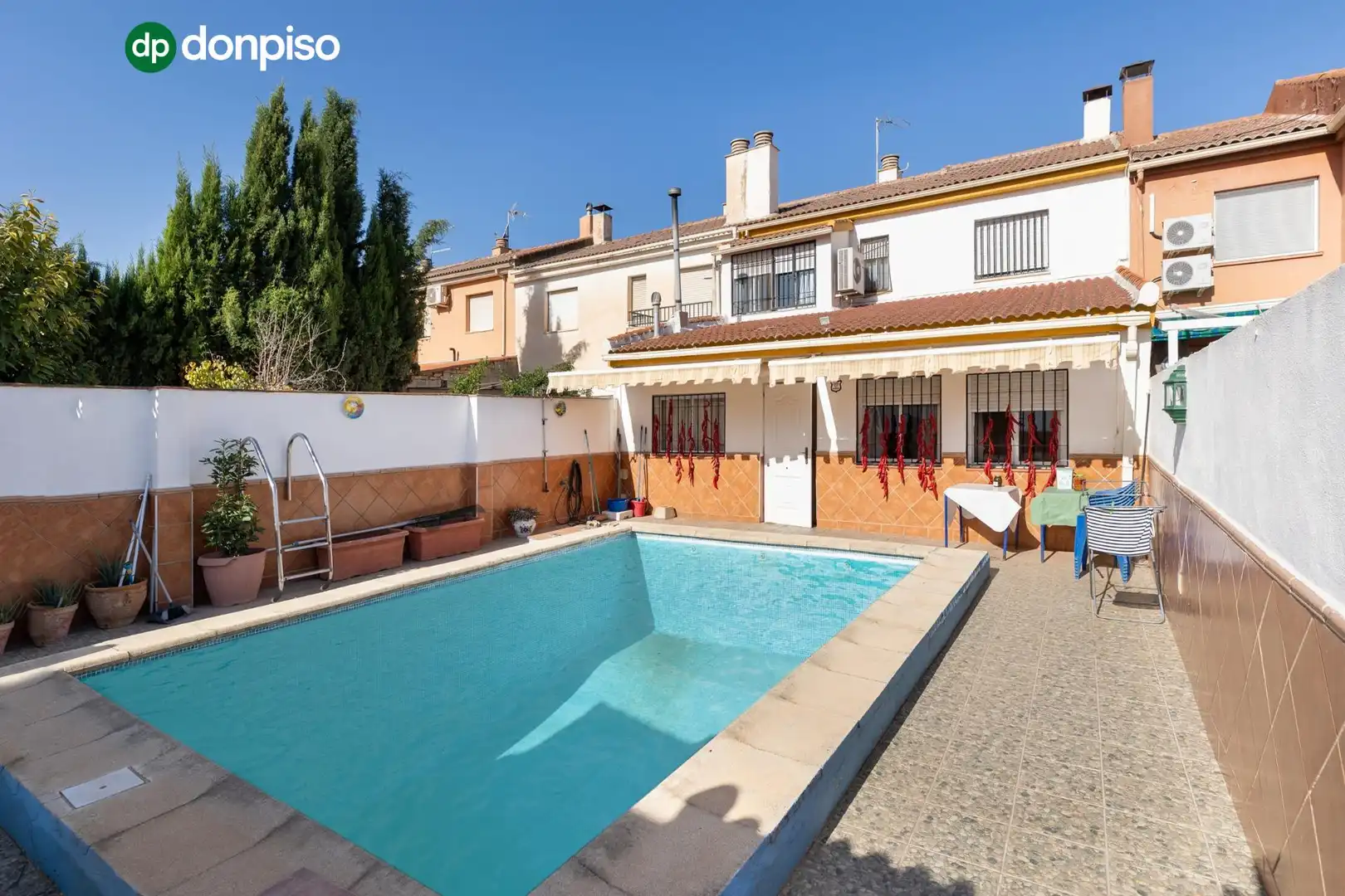Adossat amb piscina en venda a ANTONIO MACHADO