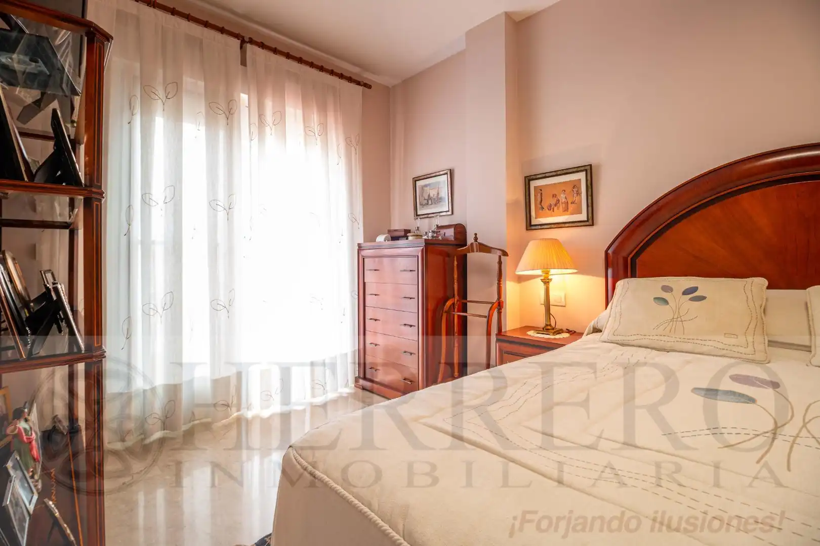 Habitación de Casa o chalet en venta en Gandia con Aire acondicionado, Calefacción y Jardín privado