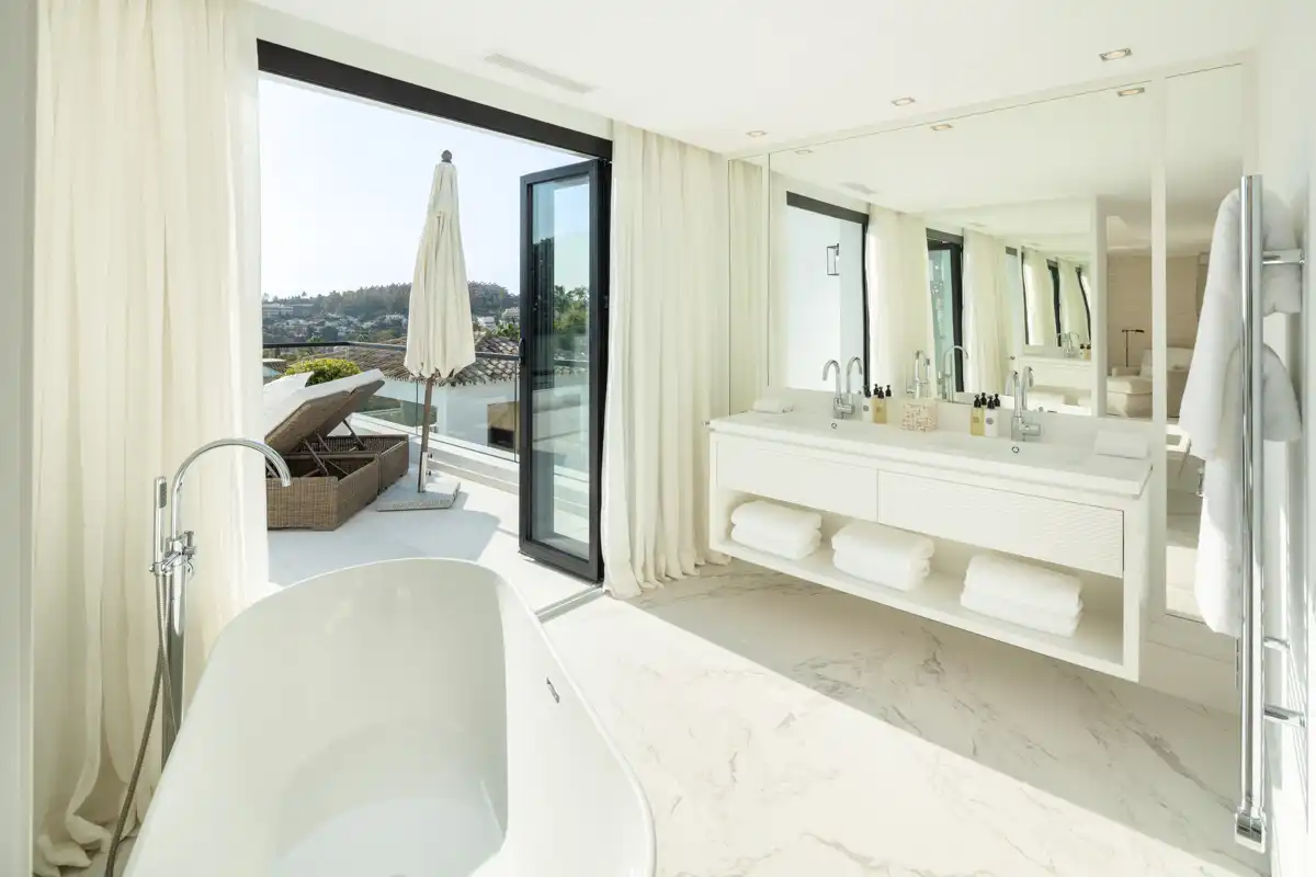Villa mit Terrasse zum Verkauf in Nueva Andalucía, imagen 34