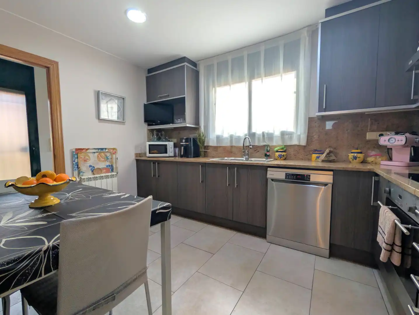 Cocina de Casa o chalet en venta en Castell d'Aro, Platja d'Aro i s'Agaró con Calefacción, Jardín privado y Terraza