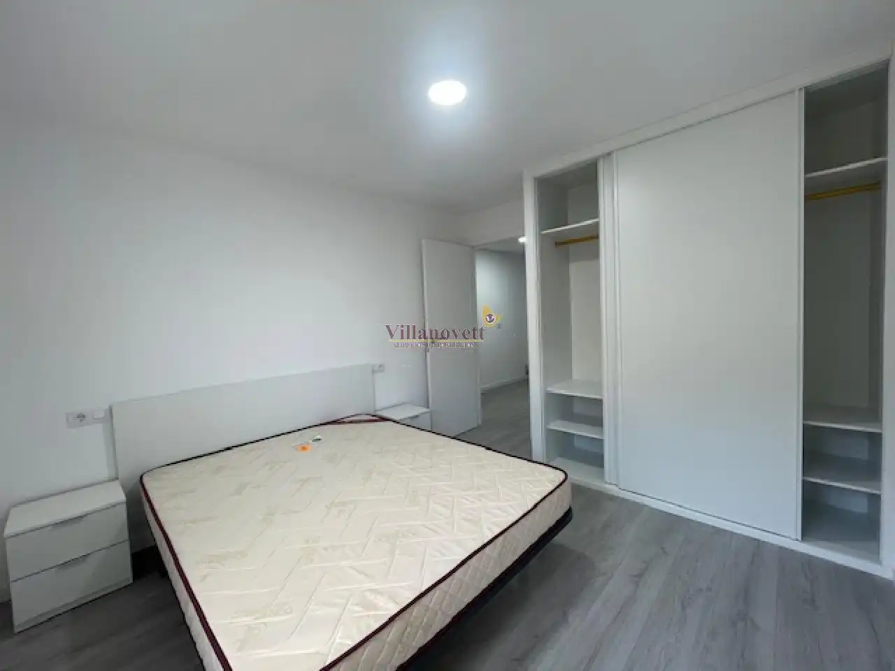 Habitación de Apartamento de alquiler en Vigo  con Amueblado