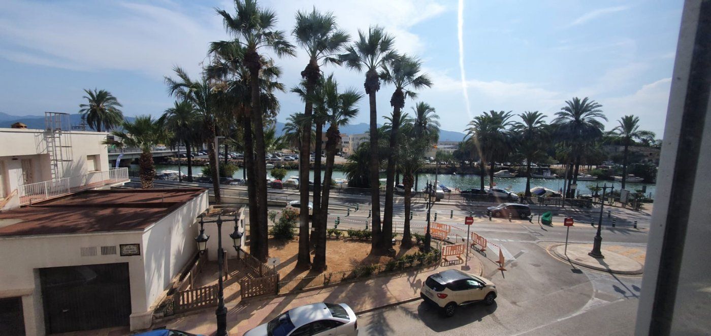 Exterior view of Flat for sale in Cullera  with Air Conditioner and Heating