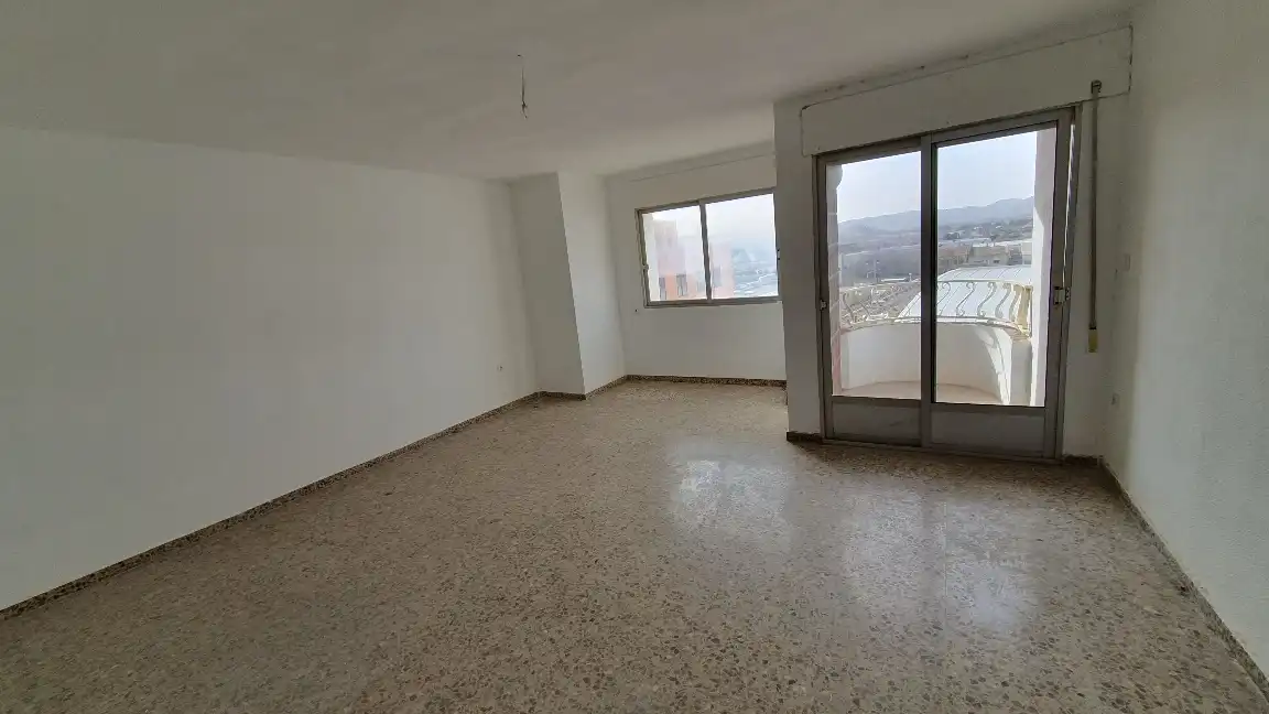 Sala de estar de Piso en venta en Villena con Balcón