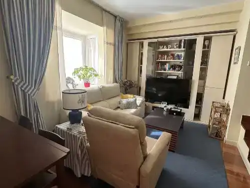 Sala d'estar de Pis de lloguer en Valladolid amb Aire condicionat, Jardí privat i Parquet